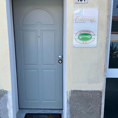 Esterina Rooms Специя Екстериор снимка