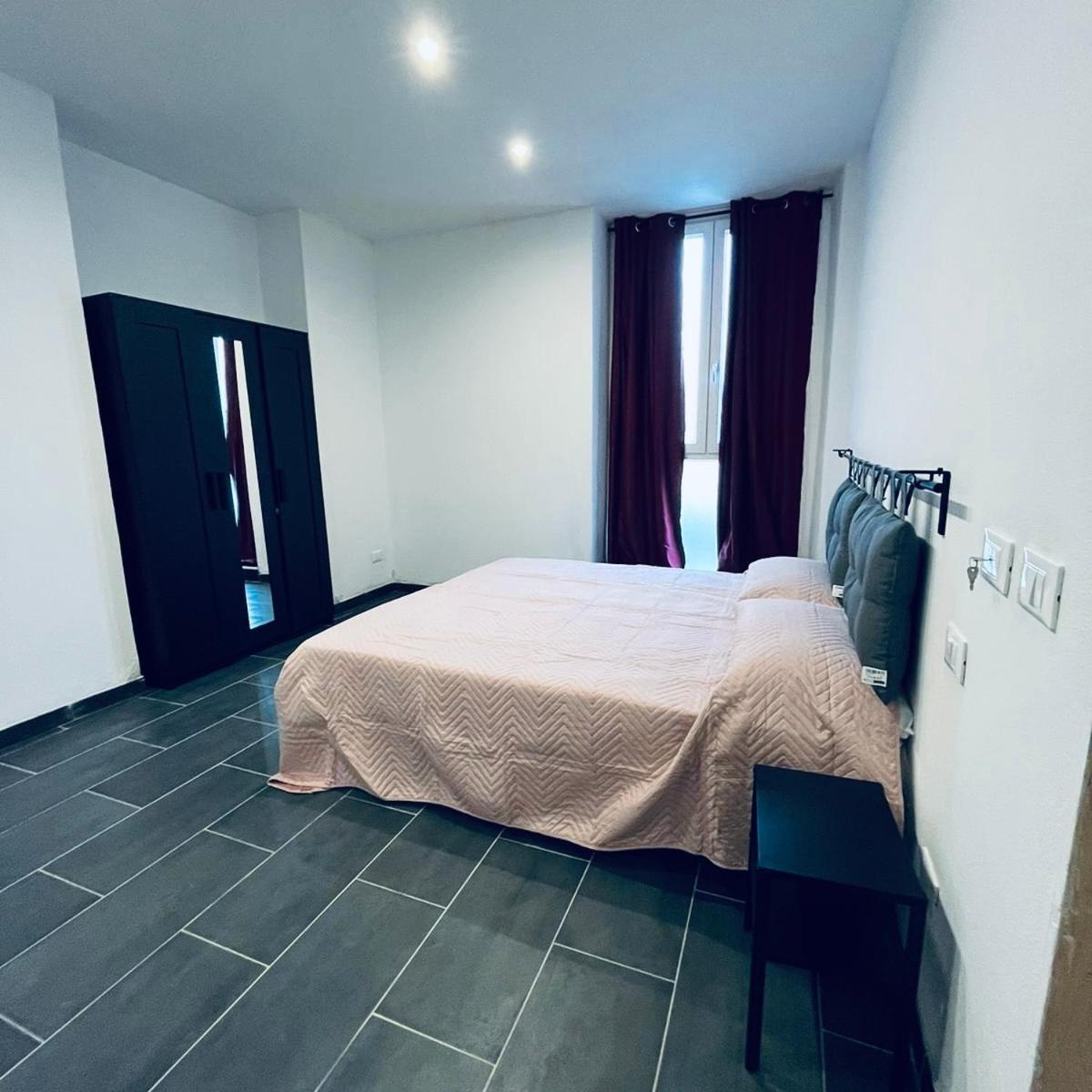 Esterina Rooms Специя Екстериор снимка